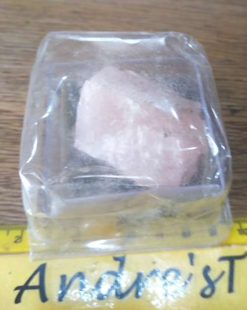 Rose Quartz - gemstone