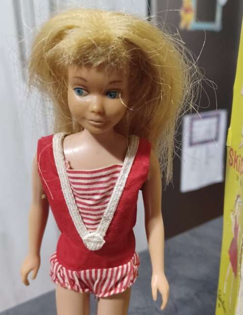 Vintage Barbie Little Sister Brunette Skipper by Mattel Doll / Box 1963 # 0950
