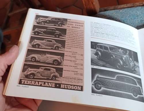 American Cars of the 1930`s ~ Olyslager Auto Library ~ 1971 ~ ISBN 0 7232 1266X ~ Hard cover