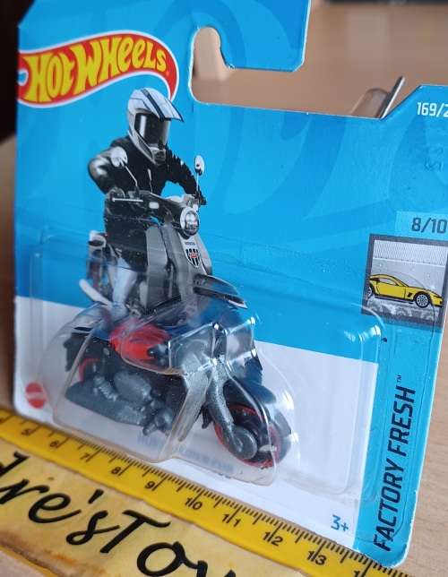 Hotwheels ~ Honda Super Cub  (Scooter) ~ MIP ~ 2021