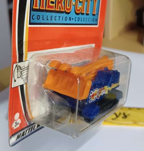 2002 Matchbox ~  #25 Demolition Machine ~ Mint on Long Card
