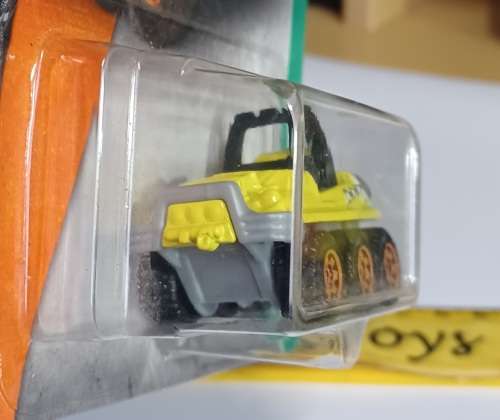 2016 Matchbox ~ 121/125 ATV 6x6 ~ Mint on Long card