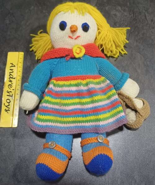 Knitted Little Girl doll  ~ 60`s