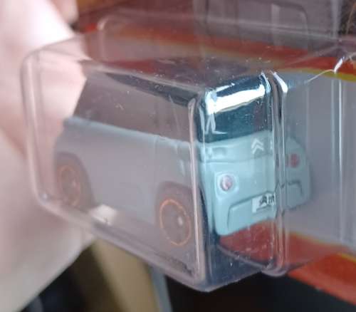 2022 Matchbox ~ 32/100 Citroen AMI - Mint on Short Card