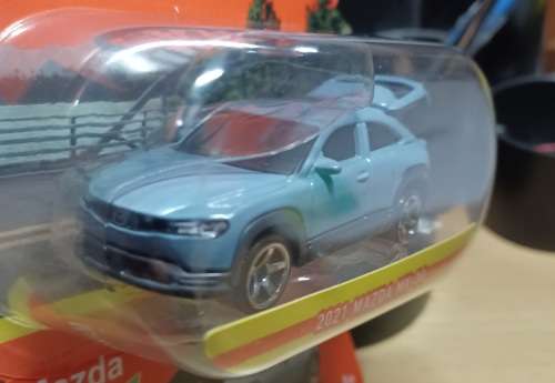 2022 Matchbox ~ Moving Parts ~4/50  2001 Mazda MX -30 ~ Mint on card