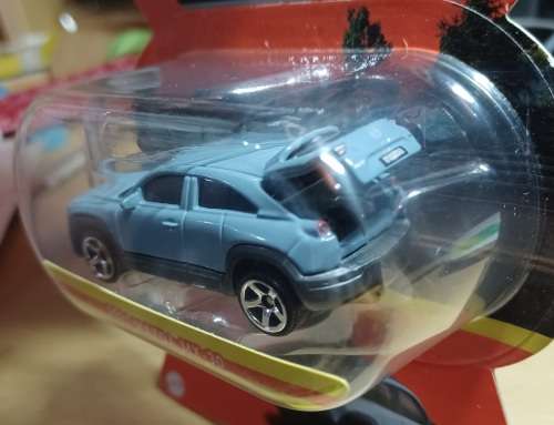 2022 Matchbox ~ Moving Parts ~4/50  2001 Mazda MX -30 ~ Mint on card