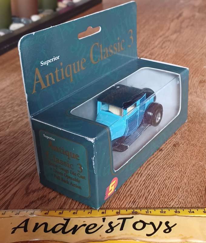Die Cast ~ Antique Classic 3 ~  item No.SS4713-18W ~ Boxed