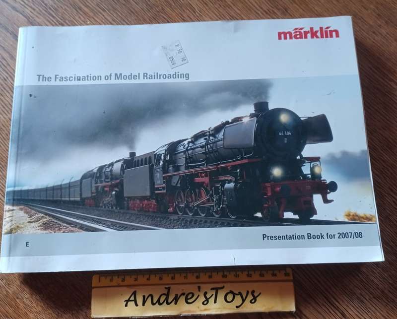 Model train ~ Marklin ~ Presentation Book for 2007/08