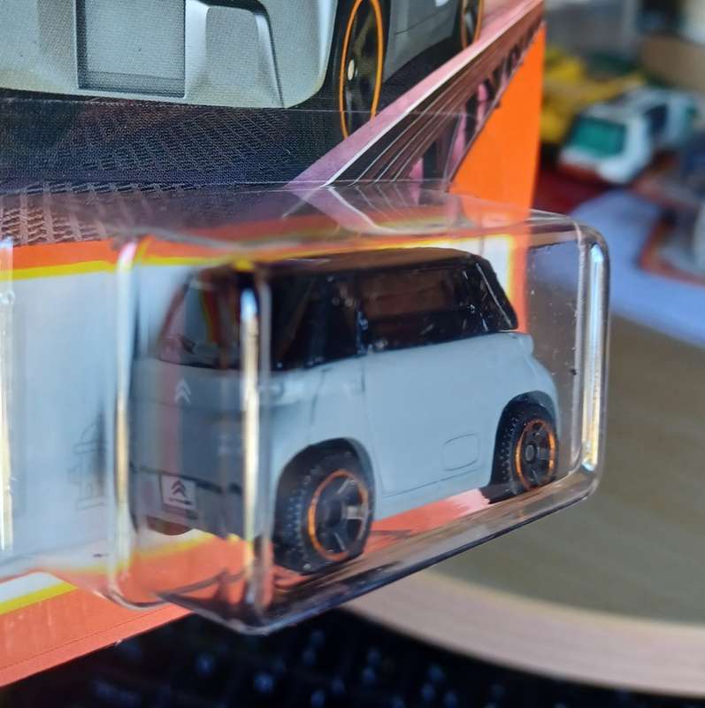 2022 Matchbox ~  Citroen AMI ~ Mint on Long Card