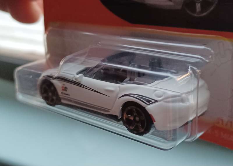 2021 Matchbox ~ 61/100 `15 Mazda MX-5 Minta ~ Mint on Short card