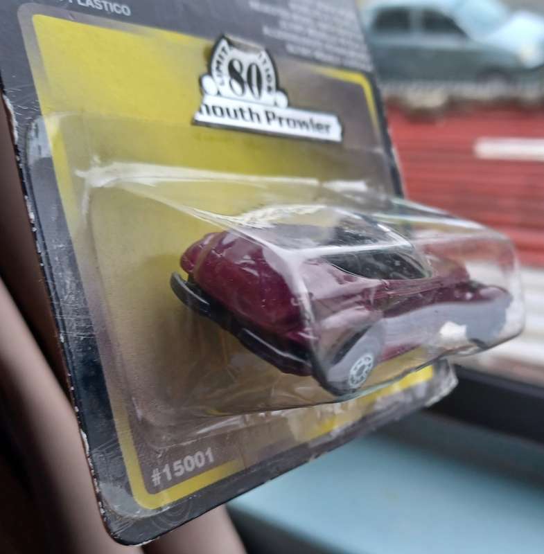 Plymouth Prowler ~ Maisto  ~  Limited Edition 80