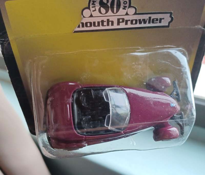 Plymouth Prowler ~ Maisto  ~  Limited Edition 80