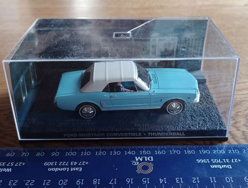 Ford Mustang Convertible Tunderball ~  Bond 007