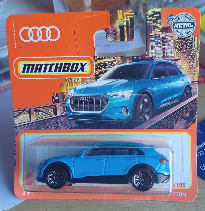 2022 Matchbox `Short Card` ~ No77/100 Audi E-Tron