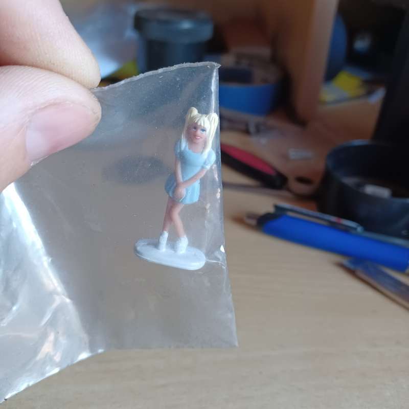 Miniature Princess (6)  + - 40mm tall