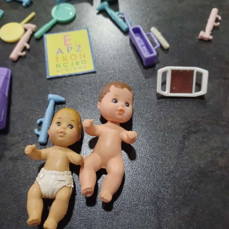 Vintage Barbie - `Doctor Barbie` Goodies