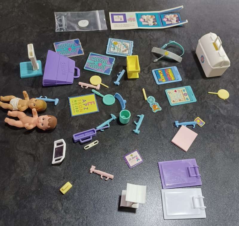 Vintage Barbie - `Doctor Barbie` Goodies