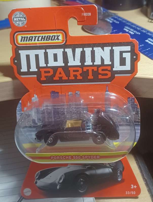 2022 Matchbox ~ Moving Parts ~ 33/50 Porsche 550 Spyder~ Mint on card