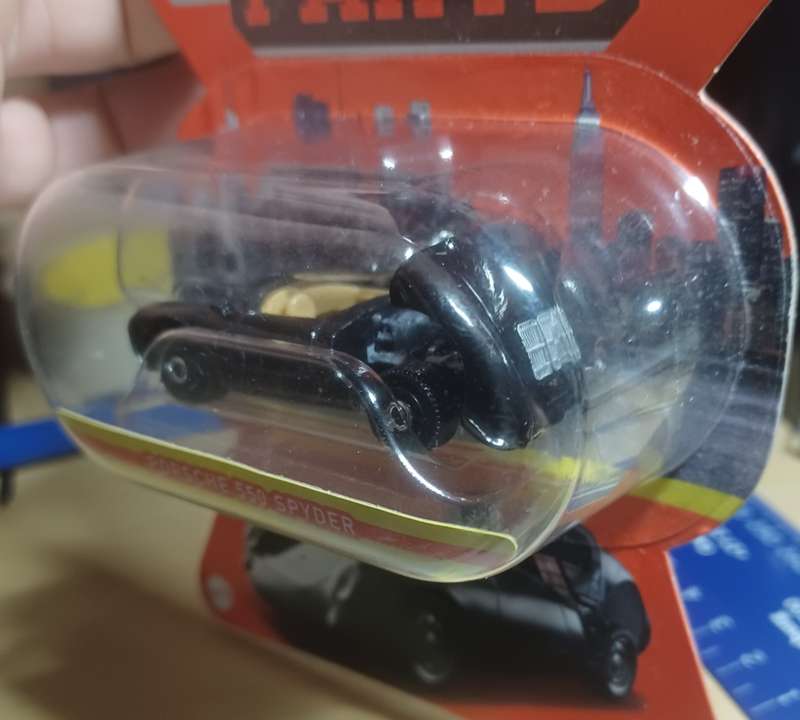 2022 Matchbox ~ Moving Parts ~ 33/50 Porsche 550 Spyder~ Mint on card