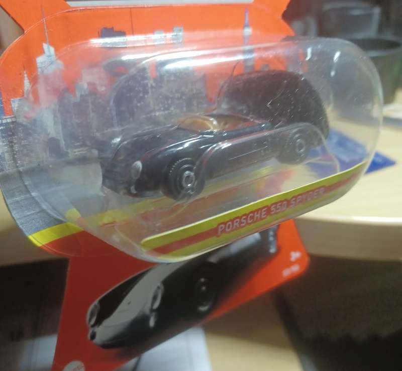 2022 Matchbox ~ Moving Parts ~ 33/50 Porsche 550 Spyder~ Mint on card