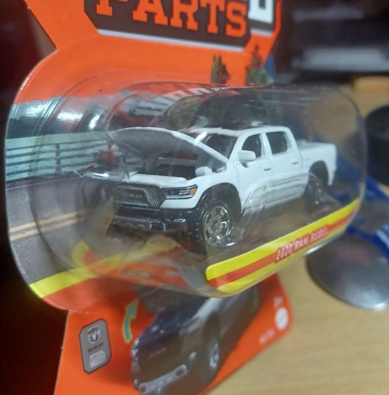 2023 Matchbox ~ Moving Parts ~ 46/54 2020 Ram Rebel~ Mint on card