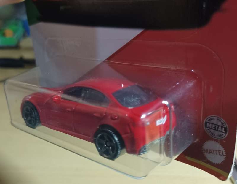 2022 Matchbox Italy ~ Long Card` ~ #6/12 2016 Alfa Romeo Giulia