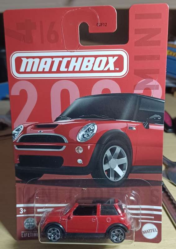 2023 Matchbox MINI ~ Long Card` ~ #4/6 2003 Mini Cooper S