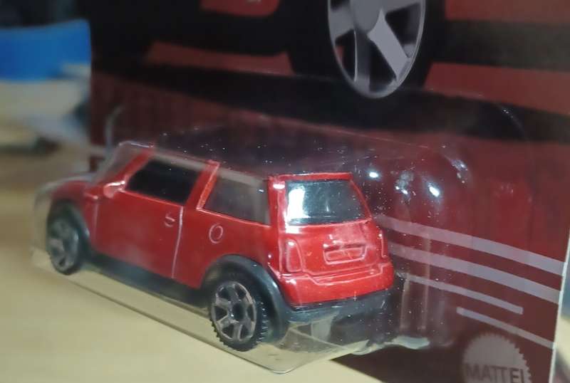 2023 Matchbox MINI ~ Long Card` ~ #4/6 2003 Mini Cooper S