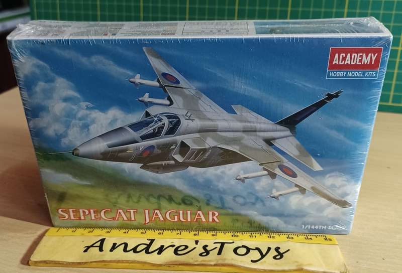 Academy~  Model Kit ~ 1/144 ~ Sepecat Jaguar