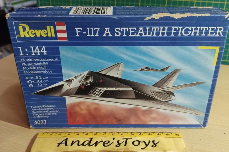 Revell~  Model Kit ~ 1/144 ~ F-117 A Stealth Fighter