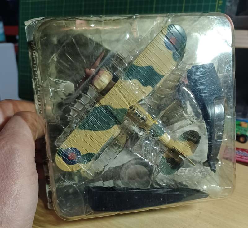Amer Com Collection ~  Model ~ 1/72 ~ Gloster Gladiator 1, No 80 , Squadron RAF, 1940