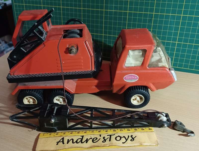VINTAGE METAL (tin-plate) TONKA ~ crane