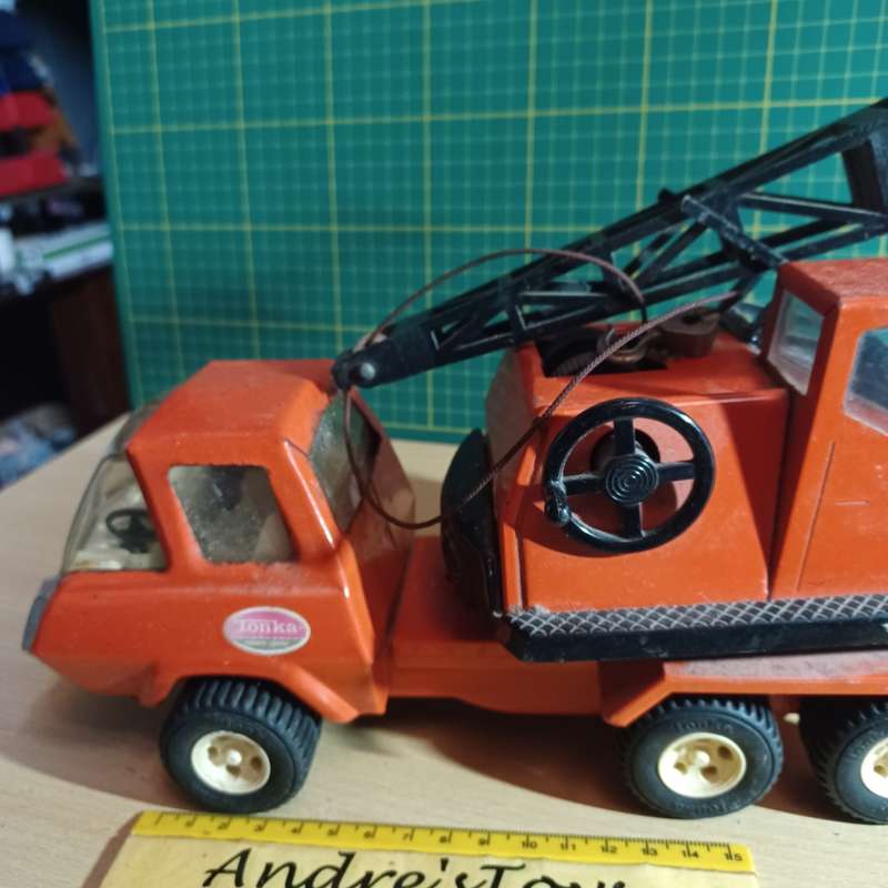 VINTAGE METAL (tin-plate) TONKA ~ crane