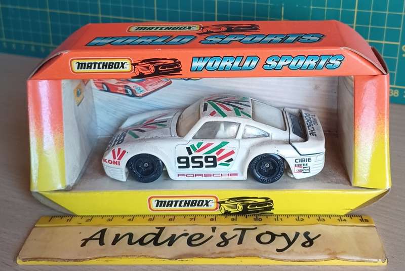 1993 Matchbox ~ World Sports ~ Porsche 959 WS-700