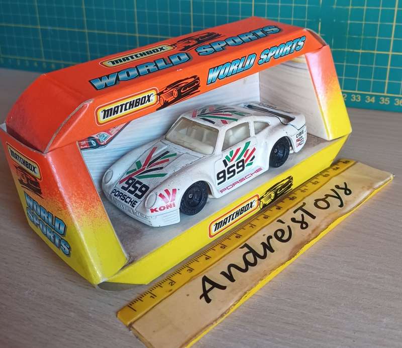 1993 Matchbox ~ World Sports ~ Porsche 959 WS-700
