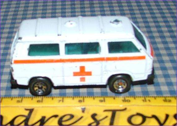 Matchbox ~ Ambulance ~ Volkswargen Transporter ~  Loose ~ 1987