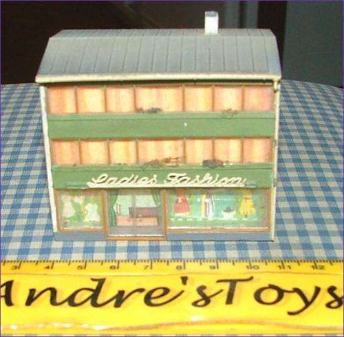 N Gauge - Building ~ Flats / Shop