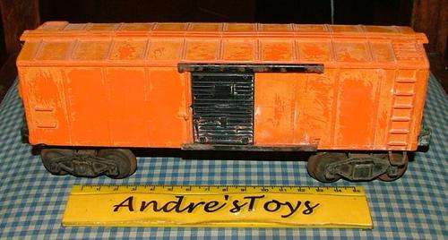 Model Train ~ Lionel O Gauge ~ Box Car