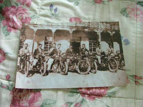 Rare ~ Vintage ~ MOTORCYCLES (Photo)