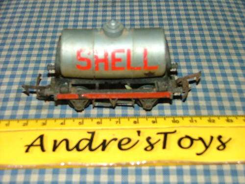 Model Train ~ Triang ~ Shell/BP tank wagon