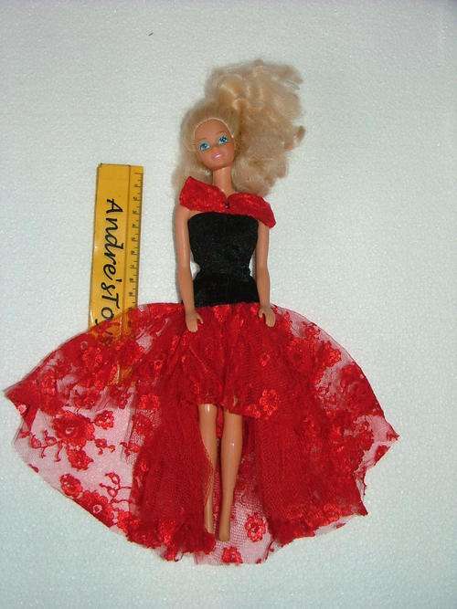 Barbie Doll: 1991 Special ww express - home made clothes