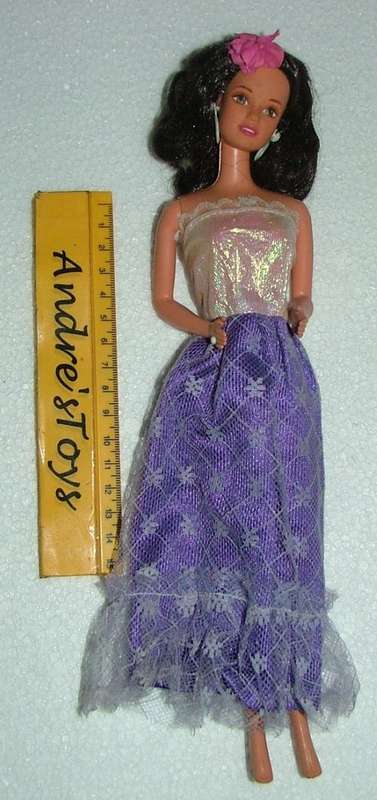 Barbie Doll: Orginal earings and flower - Home made clothes