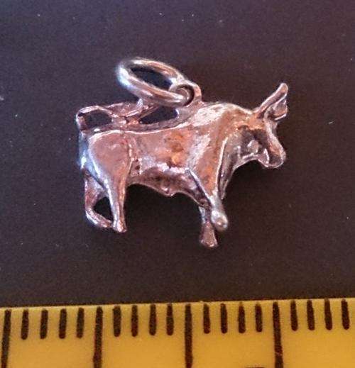 Vintage STERLING SILVER CHARM FOR BRACELET ~ Bull