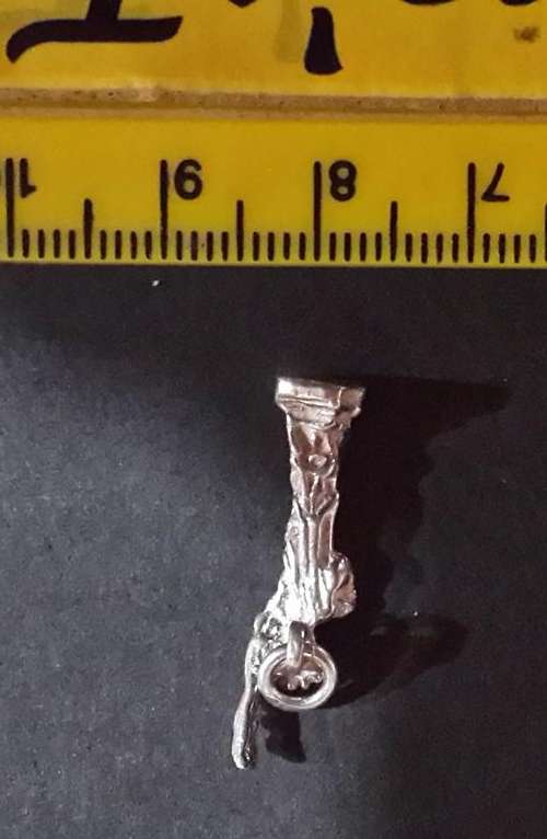 Vintage STERLING SILVER CHARM FOR BRACELET ~ Statue of liberty