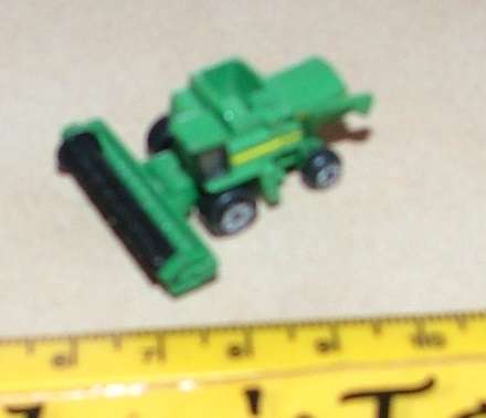 MICRO MACHINES ~ Combine-haverster  - 1989 - Galoob Toys