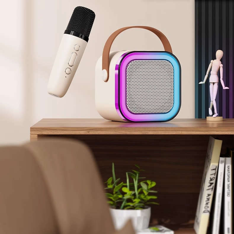 Portable Bluetooth speaker combination microphone integrated karaoke home outdoor Bluetooth speaker
