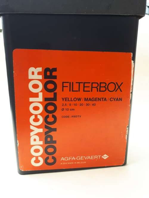 Photographic colour filter box Agfa Gevaert copycolor 10cm dia. CMY x 18 metal filters from Belgium