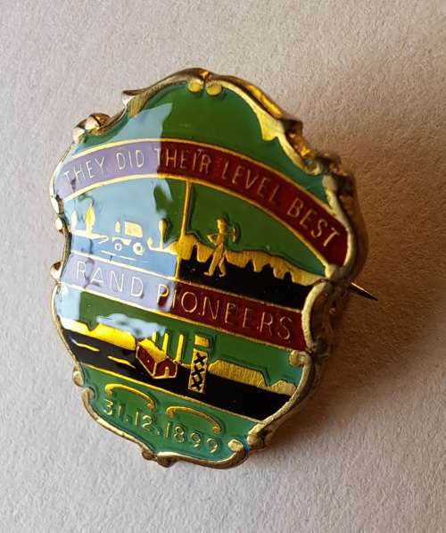 A vintage rare S.A.S.M railway Sterling Silver pin badge plus Rand Pioneers and Stilfontein Mine pin