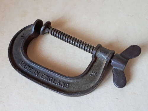 Vintage antique cast iron cabinet G-clamp (Record No. 3)