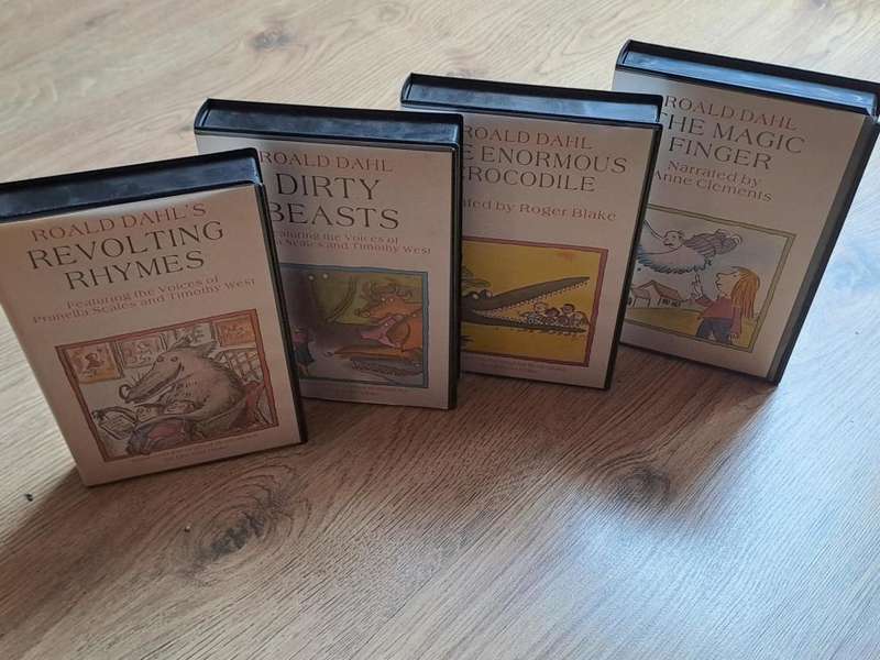 Roald Dahl 4 x VHS Video Tape Releases from 1990. A nice to have if youre a Roald Dahl fan.